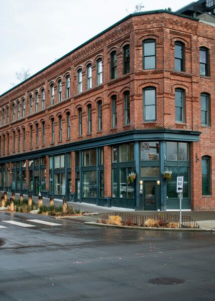 File:Building S40 Facade.jpg